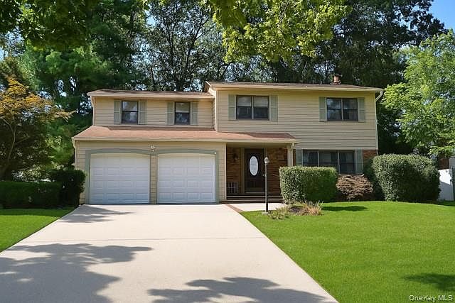 1st image of 10 N Hoffman Lane