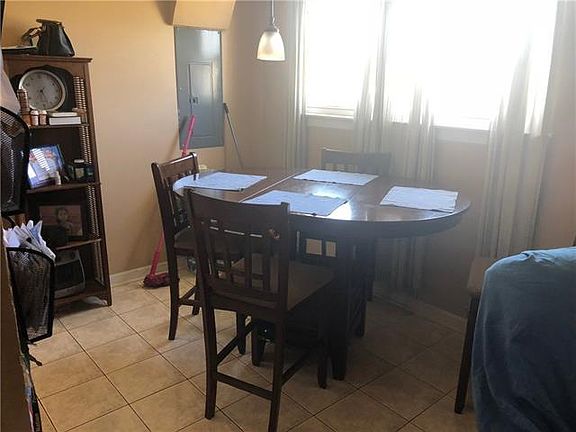 4th image of 2711 Claire Ave