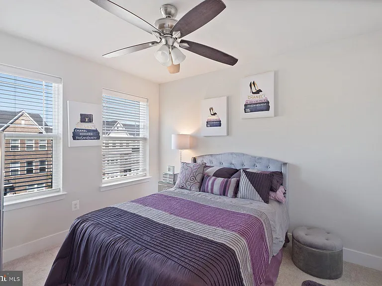 6960 Farragut Dr — Photo 22