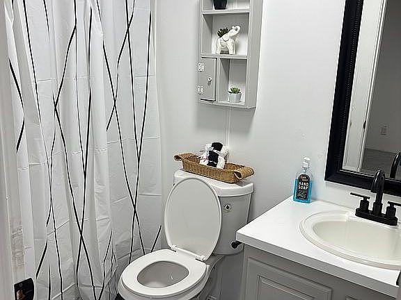 En-suite bathroom