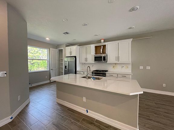 4th image of 5062 San Martino Dr