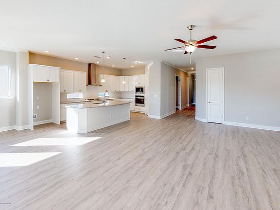 4th image of 139 Village Grande Dr