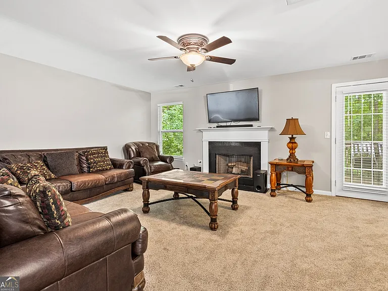 7155 Laurel Creek Dr — Photo 5