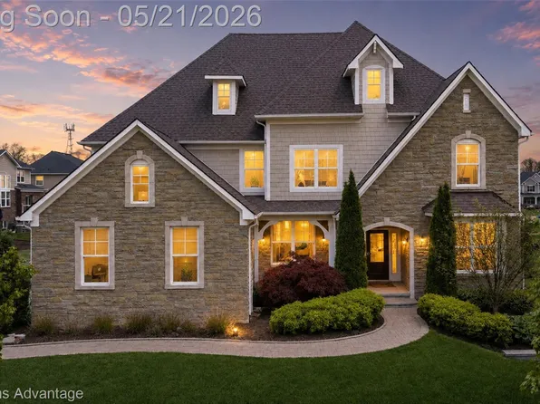 2987 Lankford Ln, Commerce Township, MI 48390