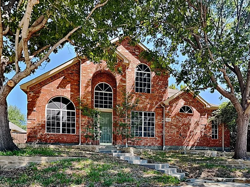 10446 Red Clover Dr