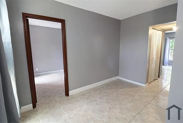4 bed, $3,667 — Photo 3