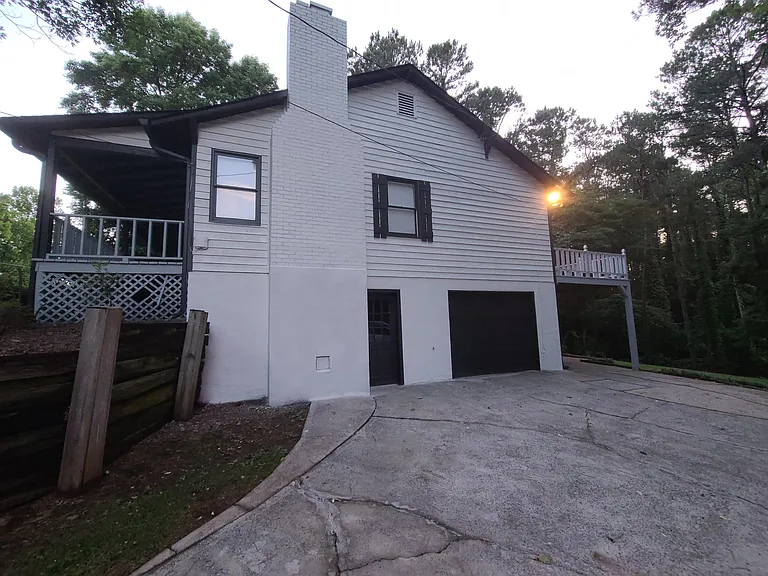 3928 Butterfield Dr NW — Photo 43