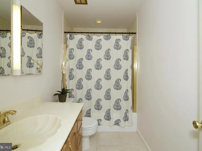 8947 Colesbury Pl — Photo 18