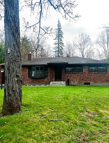 12 Saint Clair Dr Photo 1