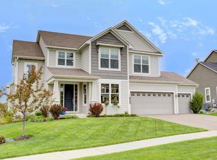 11314 Hackberry Ln, Osseo, MN 55369