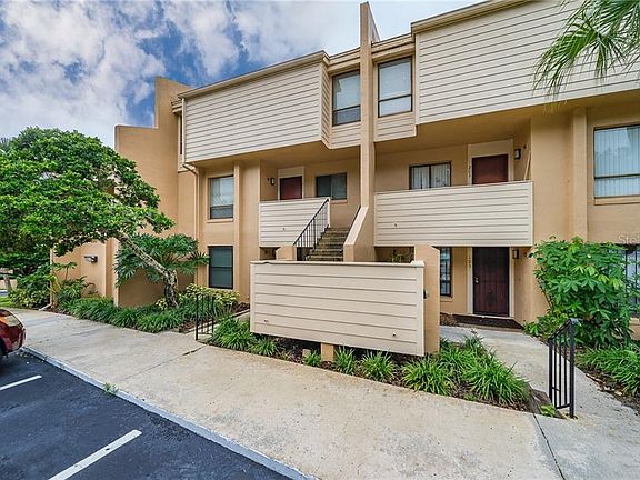 2nd image of 600 Cranes Way APT 202