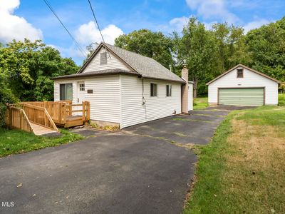100 Gillette Avenue, Troy, NY, 12180