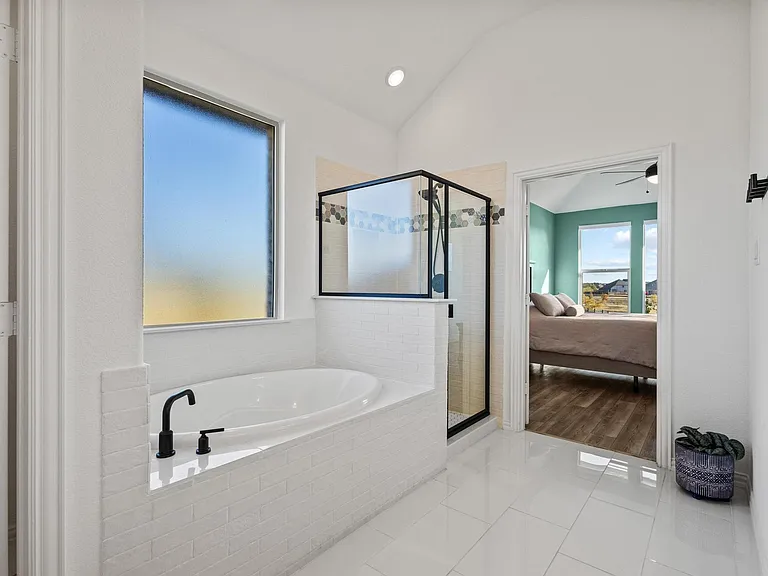 1724 Emmanuel Ln — Photo 11
