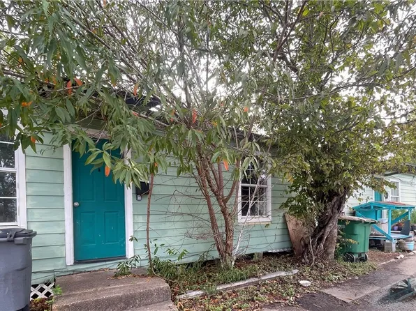1605 E Goodwin Ave, Victoria, TX 77901