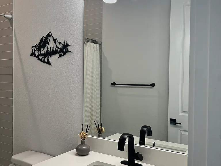 472 Cortaro Dr — Photo 24