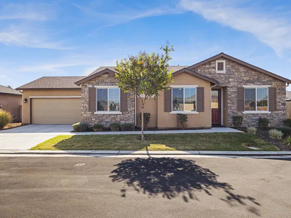 4011 W Nellis Avenue, Visalia, CA 93277