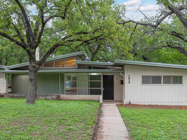 1614 11th St, Brownwood, TX 76801