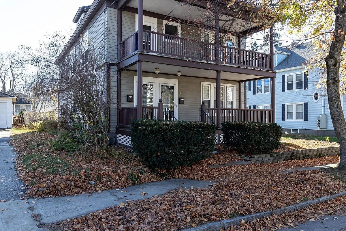 3 bed, 1.0 bath, 1444 sqft, $2,600 — Photo 2