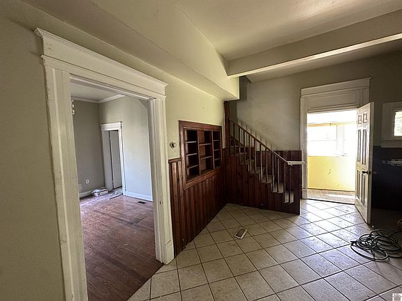 3rd image of 618 Harrison St