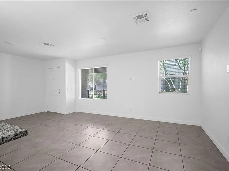 3622 Tripoli Cove Ave — Photo 18