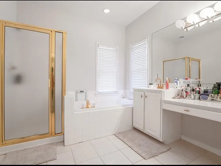 8620 Hope Mews Ct — Photo 15