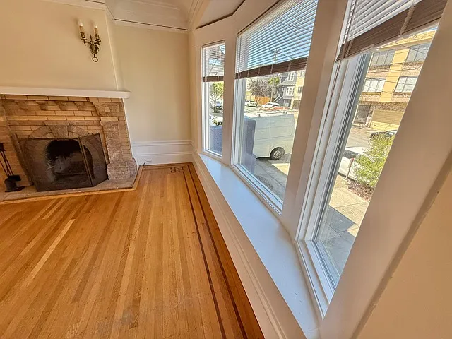 458 21st Ave — Photo 4