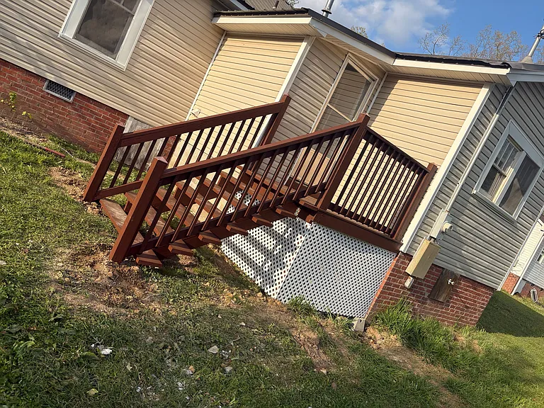 1030 Wilson St — Photo 8