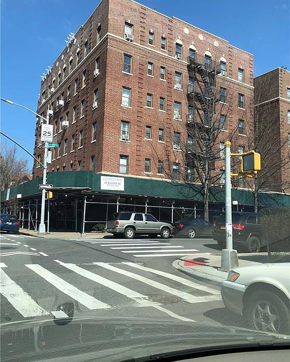 1st image of 125 Hawthorne St APT 5B