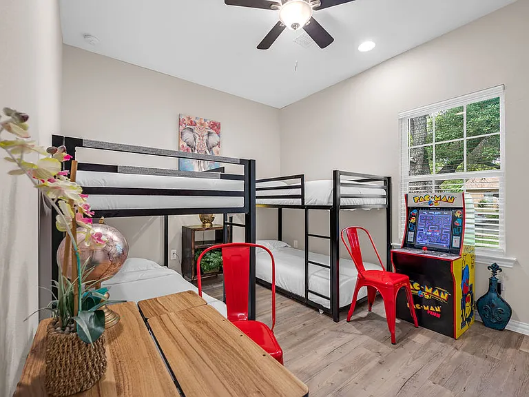 3321 Westminster Dr — Photo 22