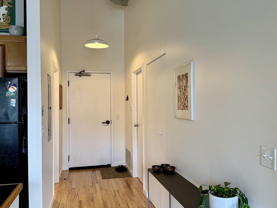 1st image of 1521 Central St Unit 3E