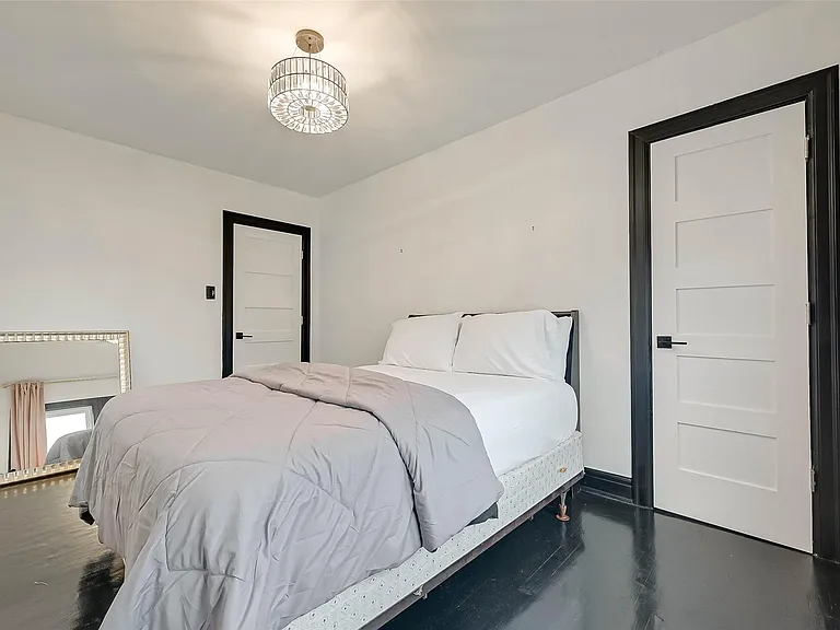 3222 Oakdale St — Photo 29