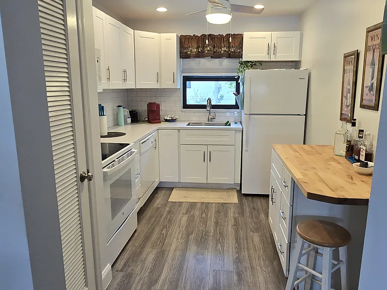 755 Saturn St #A205 — Photo 5