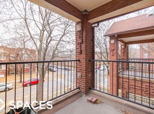 2453 W Sunnyside Ave, Chicago, IL 60625