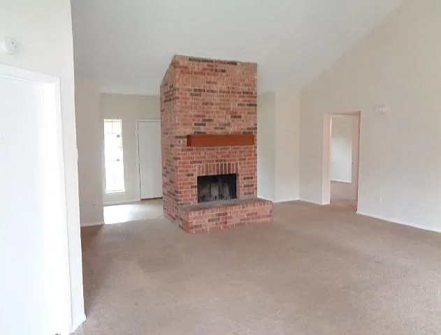 10211 Golden Sunshine Dr — Photo 7
