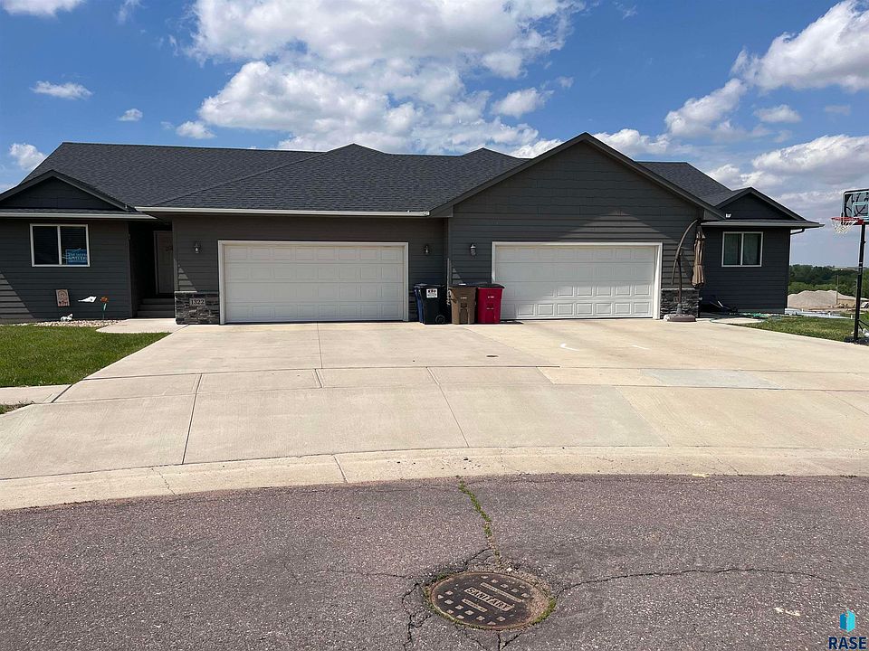 1st image of 1320 N Archer Dr