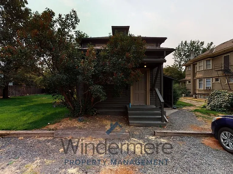 309 E Birch St — Photo 10