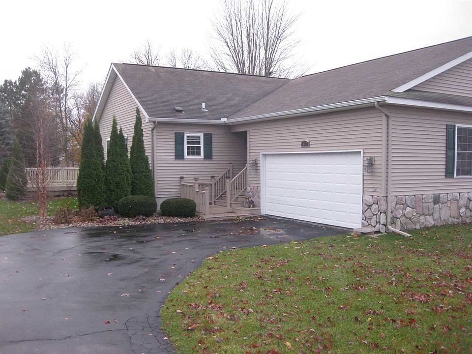 1st image of 513 Hampton Lake Dr