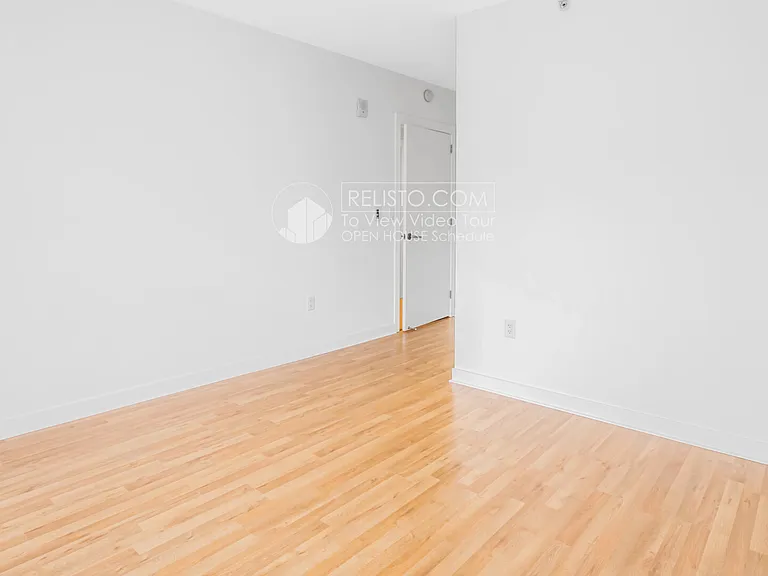 1160 Mission St #1214 — Photo 12