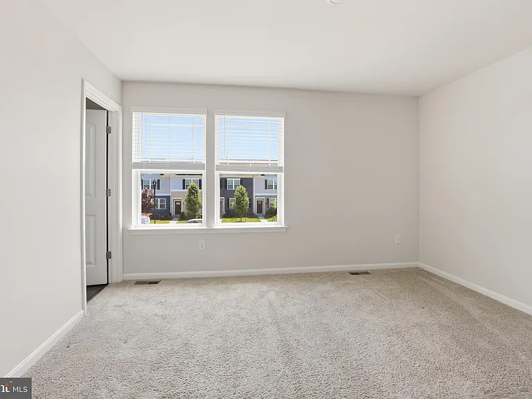 521 Ridgely Blvd — Photo 18