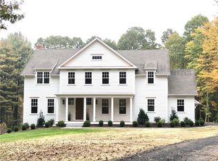 92 Hemlock Rd, Roxbury, CT 06783