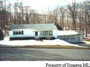 Wilson Dr, Moscow, PA 18444