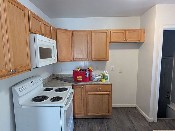 3rd image of 1720 Logan Ave