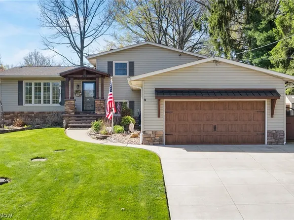 440 Moore Rd, Akron, OH 44319