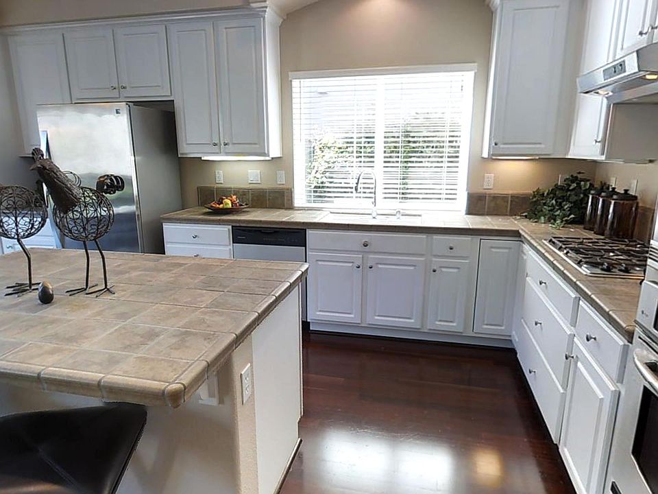 1st image of 6424 Camellia Point Way