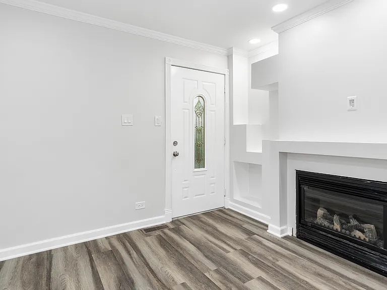 388 Nancy Ln — Photo 11