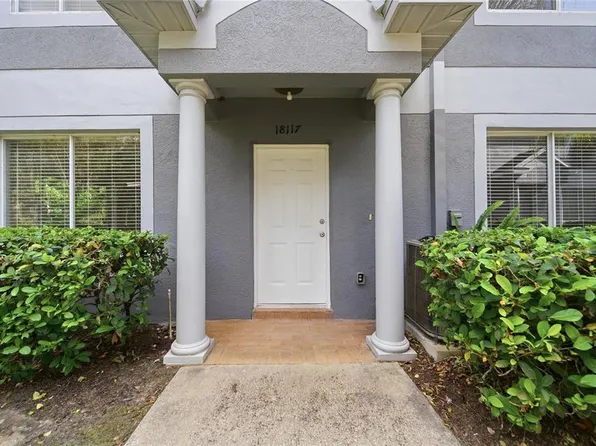 18117 Paradise Point Dr, Tampa, FL 33647