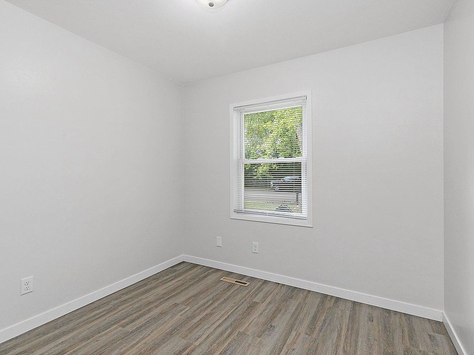 5112 Cheney Dr, South Beloit, IL 61080 Zillow