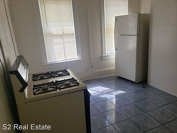 5th image of 2662 S 9th St #10964881