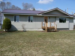 W12232 Swamp Rd, Marion, WI 54950