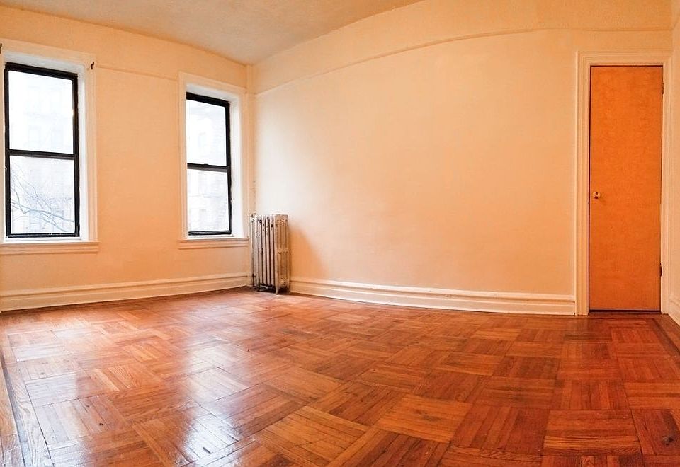 2nd image of 446 Kingston Ave APT B10